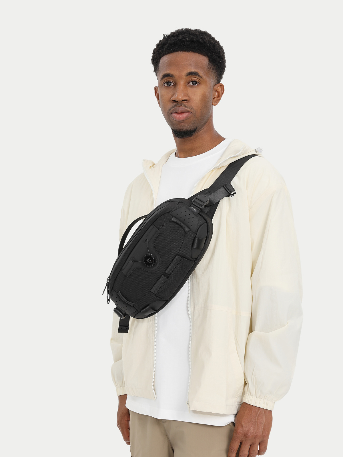 OZUKO Multi-function Chest Bag - Phone Accessories For Men recension och pris