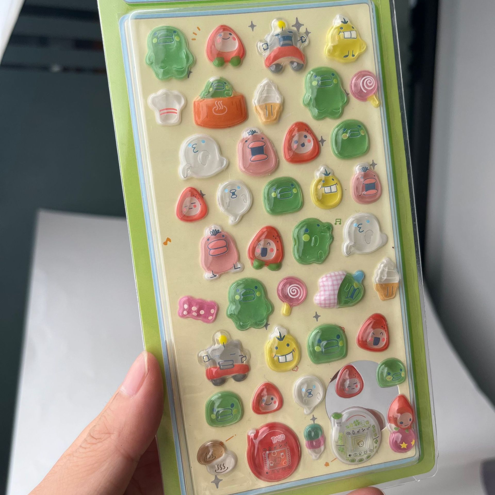 Cute Tamagotchi 3D Puffy Stick - Phone Accessories Quotes recension och pris